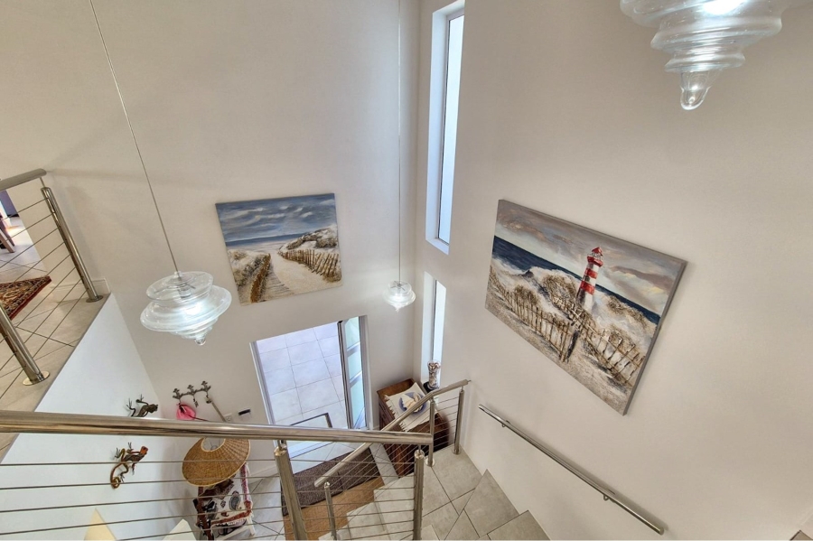 4 Bedroom Property for Sale in Oceanview Heights Western Cape